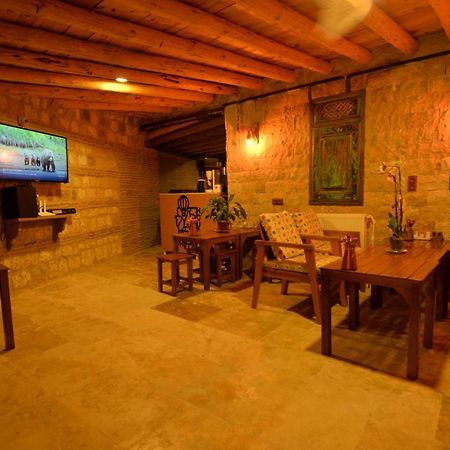 The Cave House Hotel Юргюп Екстериор снимка