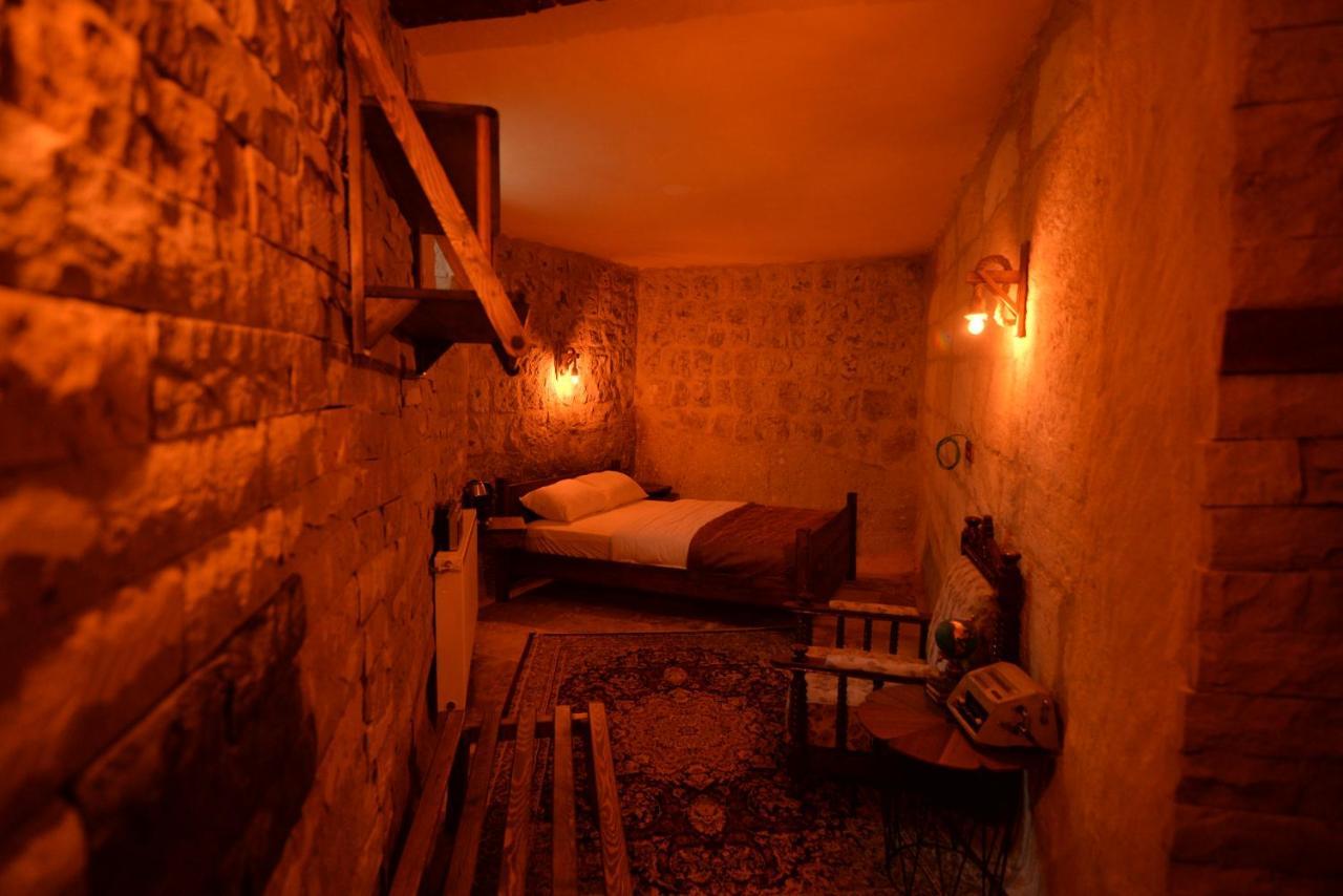 The Cave House Hotel Юргюп Екстериор снимка