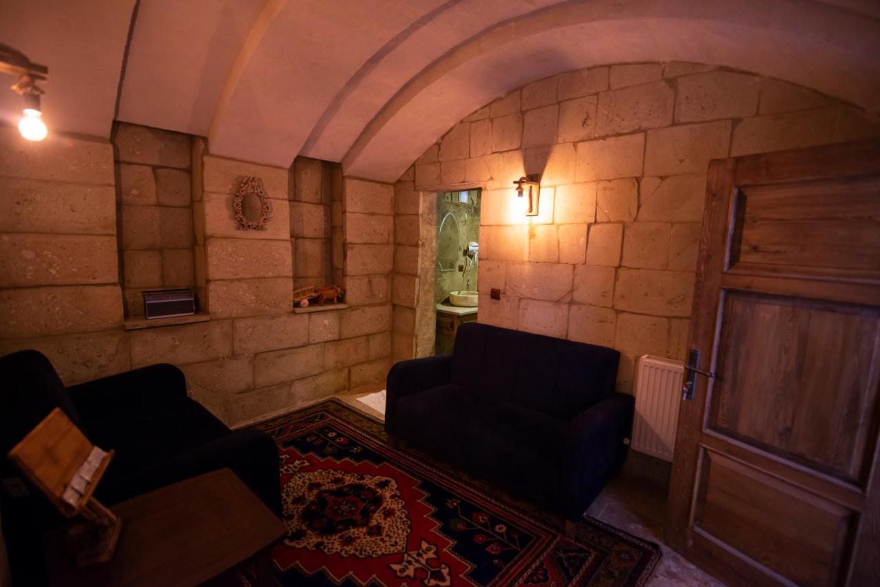 The Cave House Hotel Юргюп Екстериор снимка