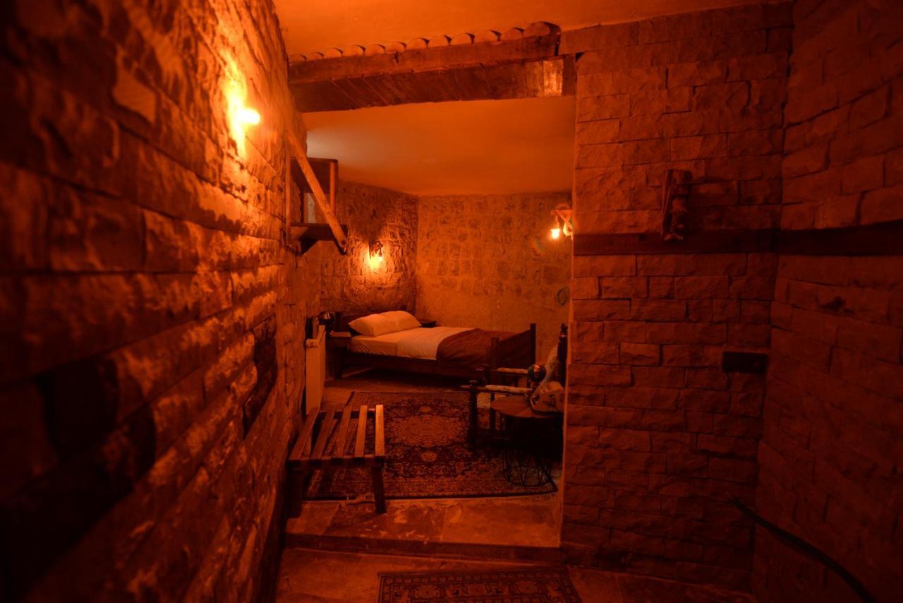 The Cave House Hotel Юргюп Екстериор снимка