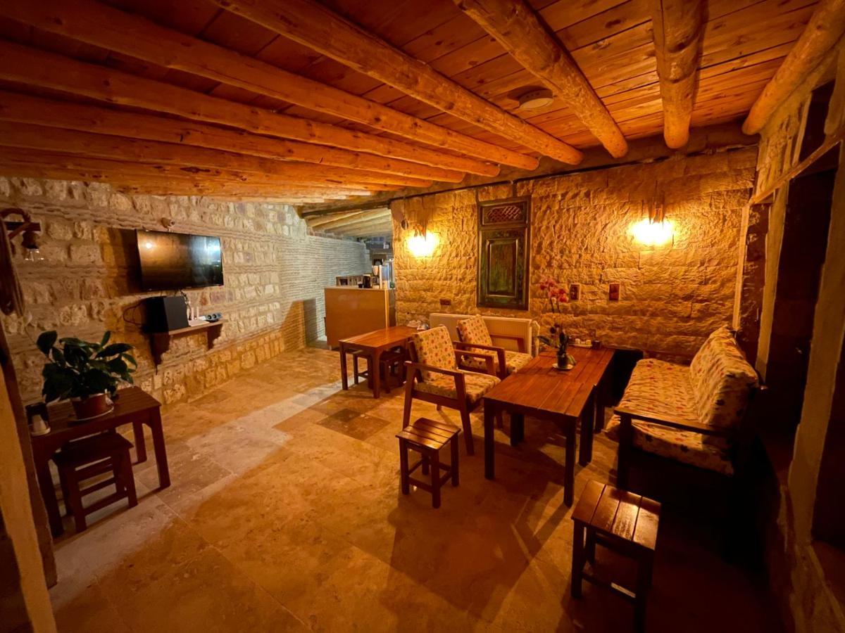 The Cave House Hotel Юргюп Екстериор снимка