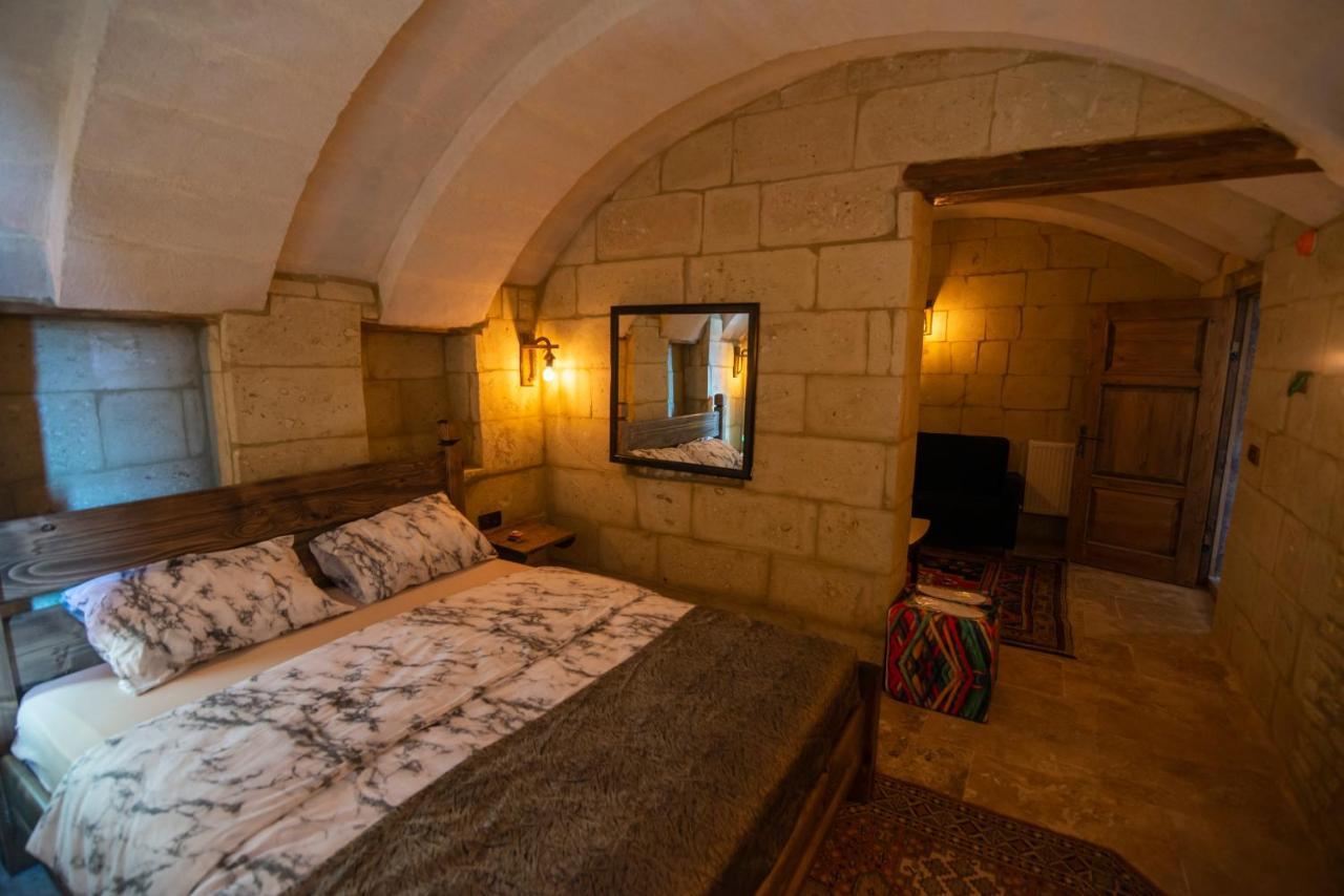 The Cave House Hotel Юргюп Екстериор снимка