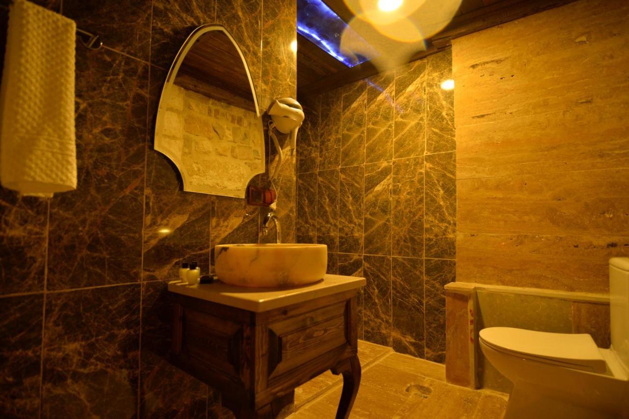 The Cave House Hotel Юргюп Екстериор снимка