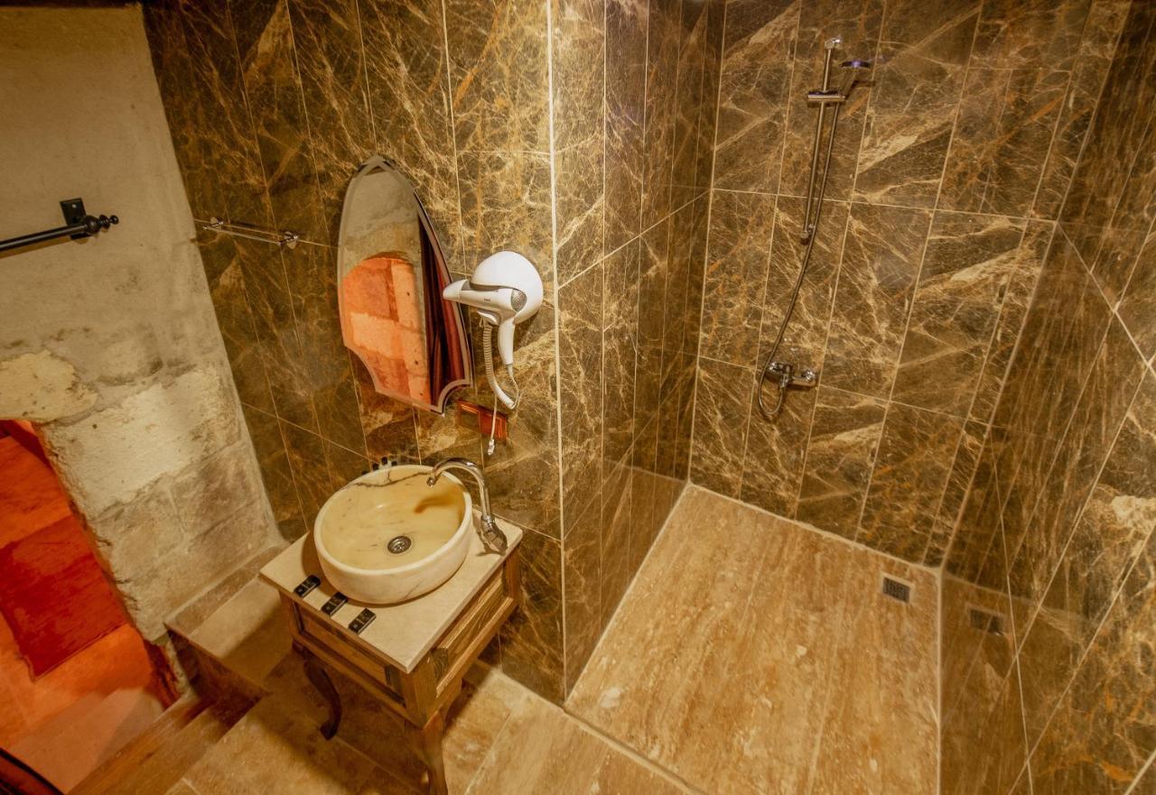 The Cave House Hotel Юргюп Екстериор снимка