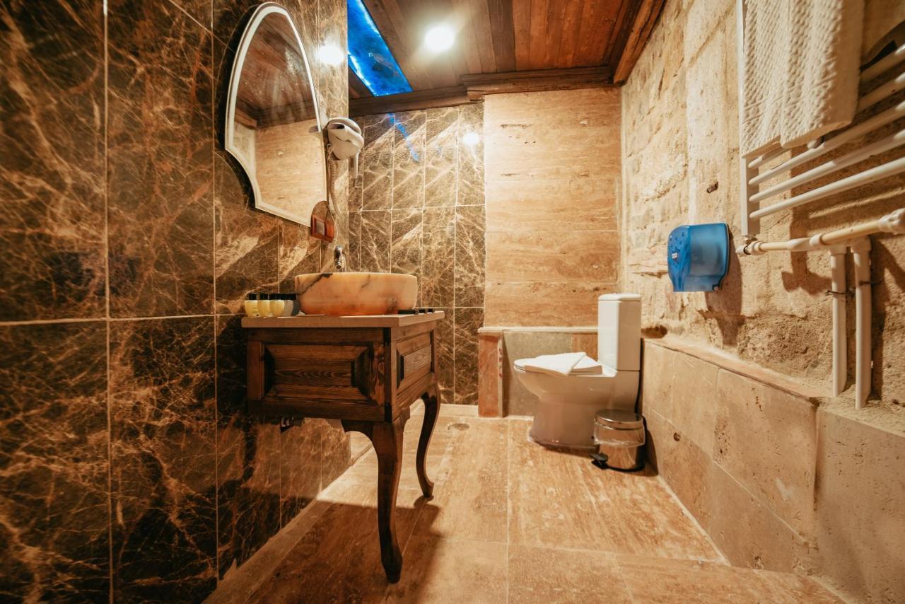 The Cave House Hotel Юргюп Екстериор снимка